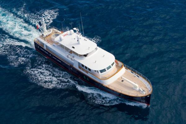 OCEA_yachts_Paolyre_2008-1.jpg