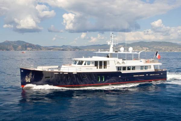 OCEA_yachts_Paolyre_2008-12.jpg