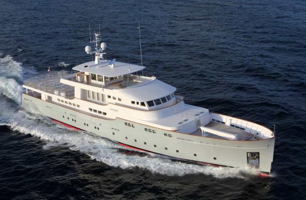 OCEA_yacht_Elisabet-2-1400x933.jpg